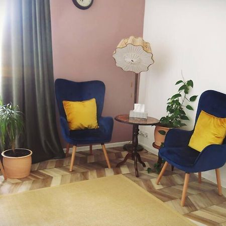 Stuckverzierte, Zentrumsnahe Wohnung Im Sueden Leipzig Luaran gambar